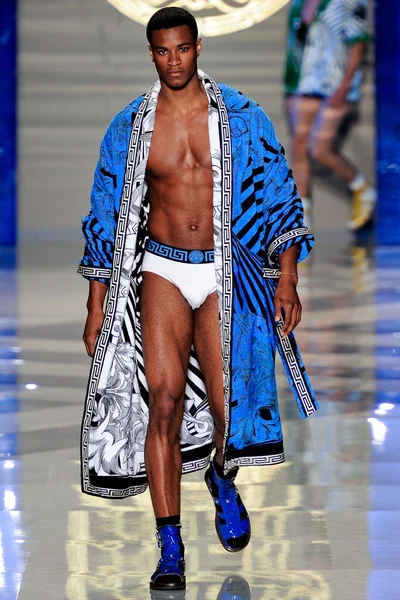 Look 39